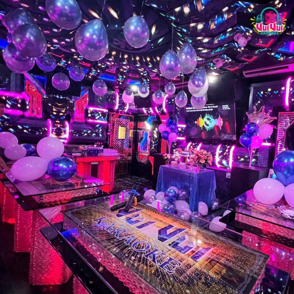 trang-tri-sinh-nhat-trong-karaoke-2